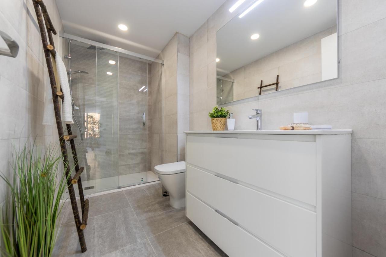 Boooom!!! Apartment With Swimming Pool ซาลอว์ ภายนอก รูปภาพ