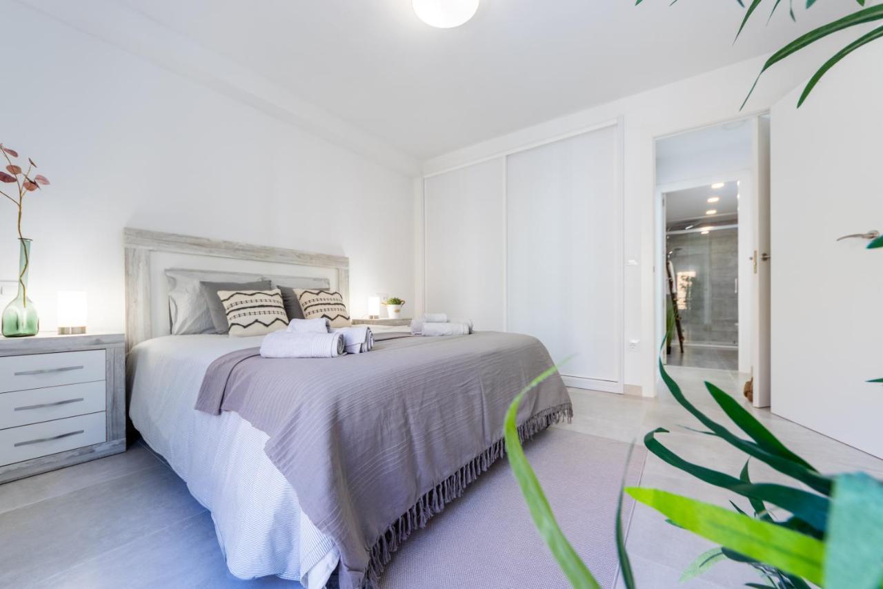 Boooom!!! Apartment With Swimming Pool ซาลอว์ ภายนอก รูปภาพ